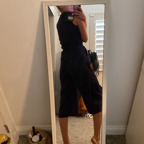 Navy Culotte Romper with Pockets and Zipper up the Back - Picture 2 of 4